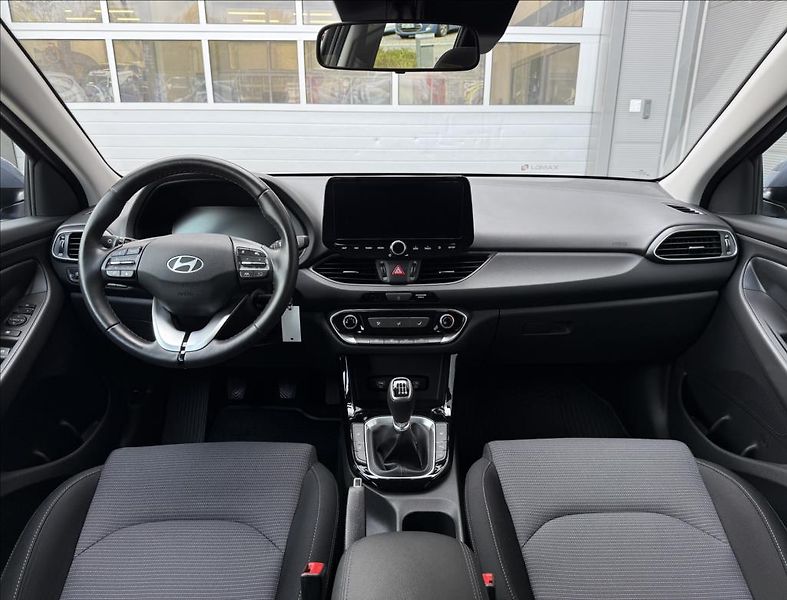 Hyundai i30 1,5 DPi  HB FL Family Cllimate - fotka 14 z 25
