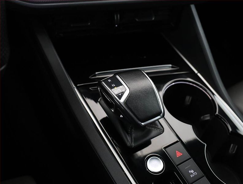 Volkswagen Touareg (2022) 3.0 TDI - fotka 11 z 22