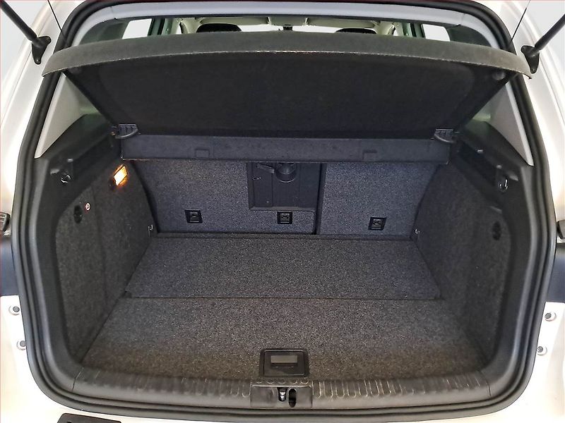Volkswagen Tiguan (2013) 2.0 TDI, 4X4, Serv.kniha - fotka 13 z 17