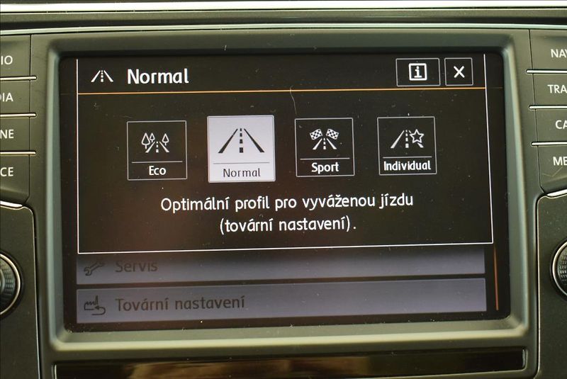 Volkswagen Tiguan 2,0 TDI, DSG,Head Up,Virtual, - fotka 44 z 55