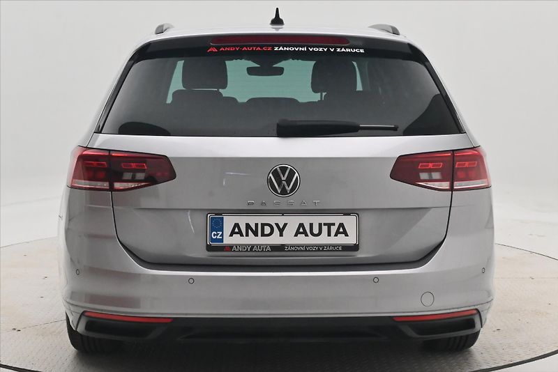 Volkswagen Passat 2,0 TDI 110 KW DSG Business Zá - fotka 6 z 32
