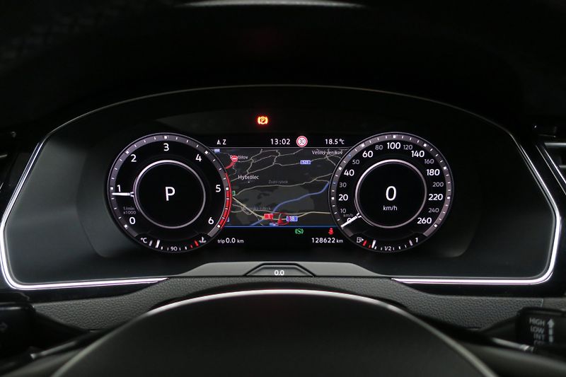 Volkswagen Passat Variant (2017) 2.0 TDI 176kW 4M. DSG Alltrack - fotka 17 z 50
