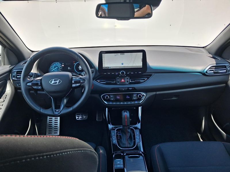 Hyundai i30 1.5 T-GDI MHEV DCT N-Line - fotka 5 z 23