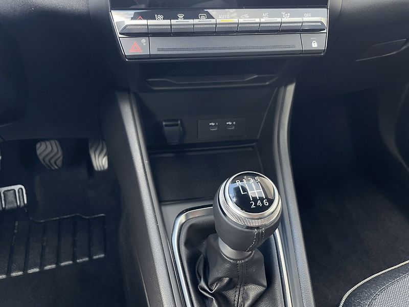 Renault Captur (2026) Techno 1,0TCe 90k - fotka 16 z 28