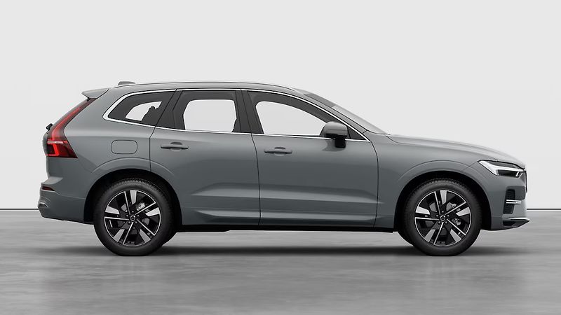 Volvo XC60 (2026) PLUS BRIGHT, B5 AWD, 184+10 kW - fotka 3 z 13