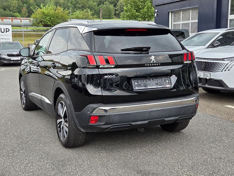 Peugeot 3008 (2019) 1.2 PT 130 ALLURE MAN6 - fotka 3 z 24