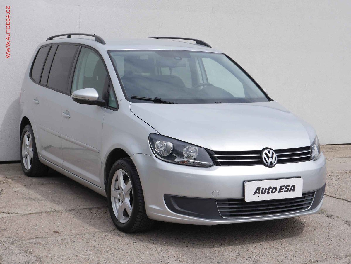 Volkswagen Touran 1.4TSI, servis.kniha