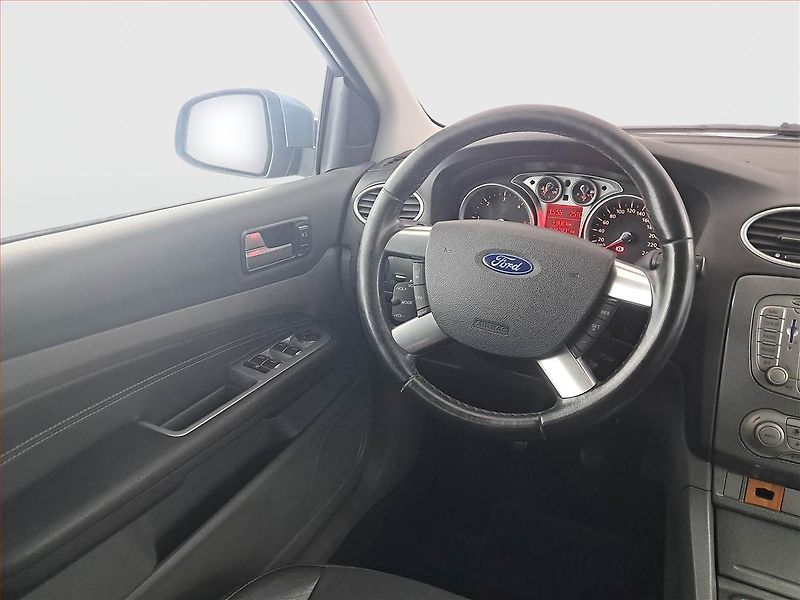 Ford Focus (2008) 1.8 TDCi, nová STK, rezervace - fotka 7 z 18