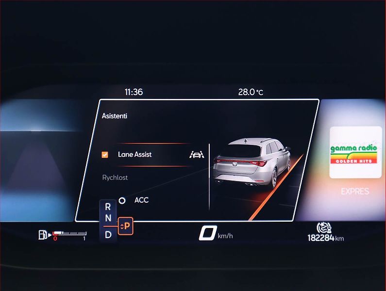Seat Leon (2022) 2.0 TDI, Automat, Navi - fotka 20 z 27