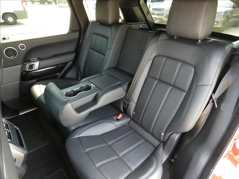 Land Rover Range Rover Sport 3,0 SDV6 Dyn-HSE,1.Maj,ČR,DPH - fotka 19 z 42