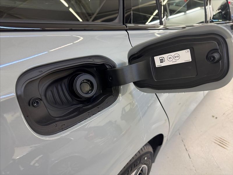 Volvo V60 (2025) 2,0 B4 FWD Plus Dark 5418 - fotka 14 z 15