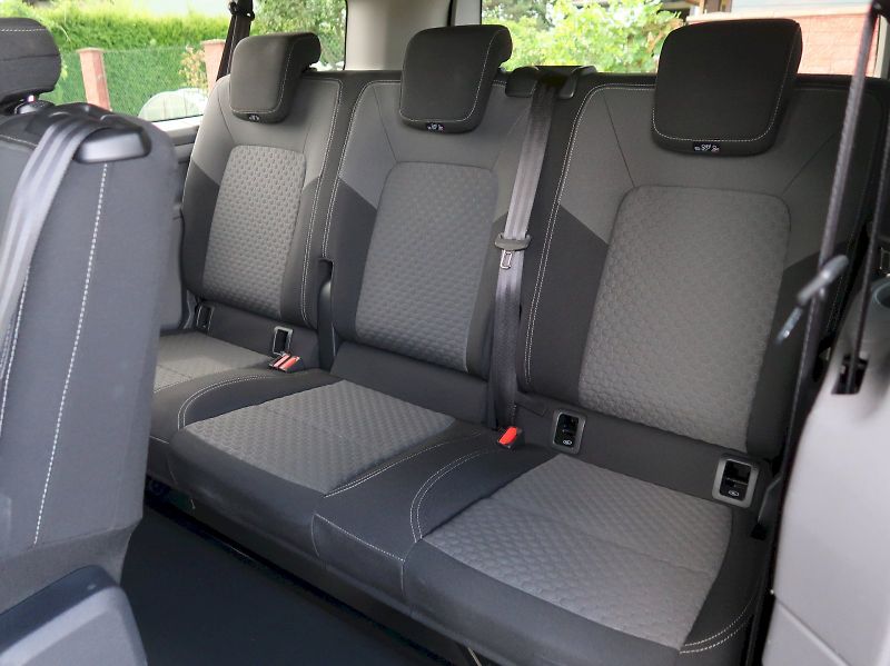 Volkswagen Caravelle (2026) LIFE 2.0TDI 125KW 4x4 DSG 8MÍS - fotka 30 z 31