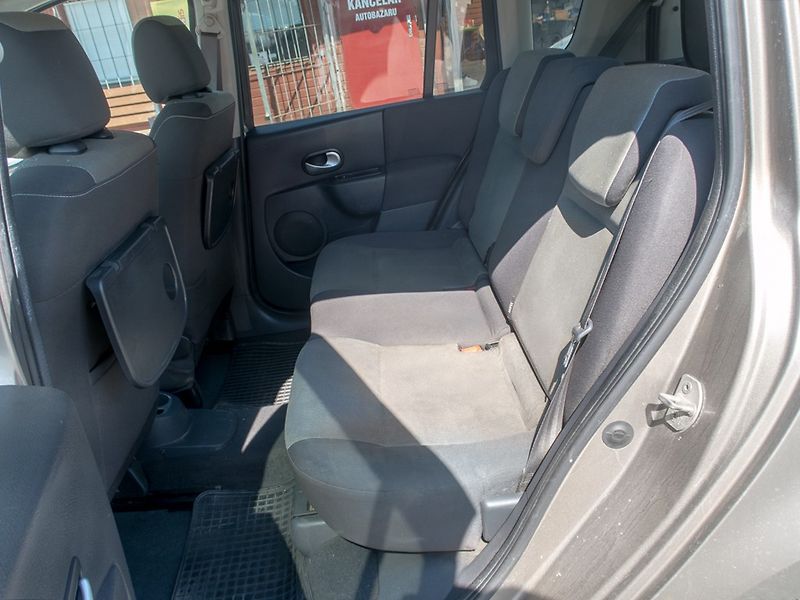 Renault Grand Modus (2008) GRAND 1.2i 55KW – DIGI KLIMA - fotka 28 z 35