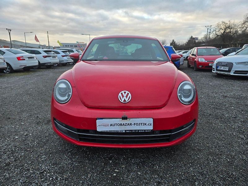 Volkswagen Beetle (2012) 1.6 TDi 2012 - fotka 2 z 17