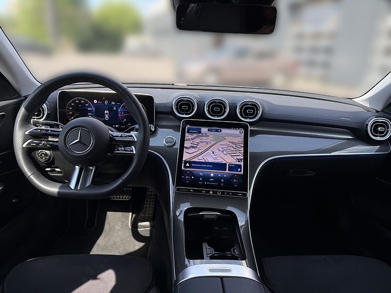 Mercedes-Benz Třídy C C 220d 4M AMG - fotka 11 z 16