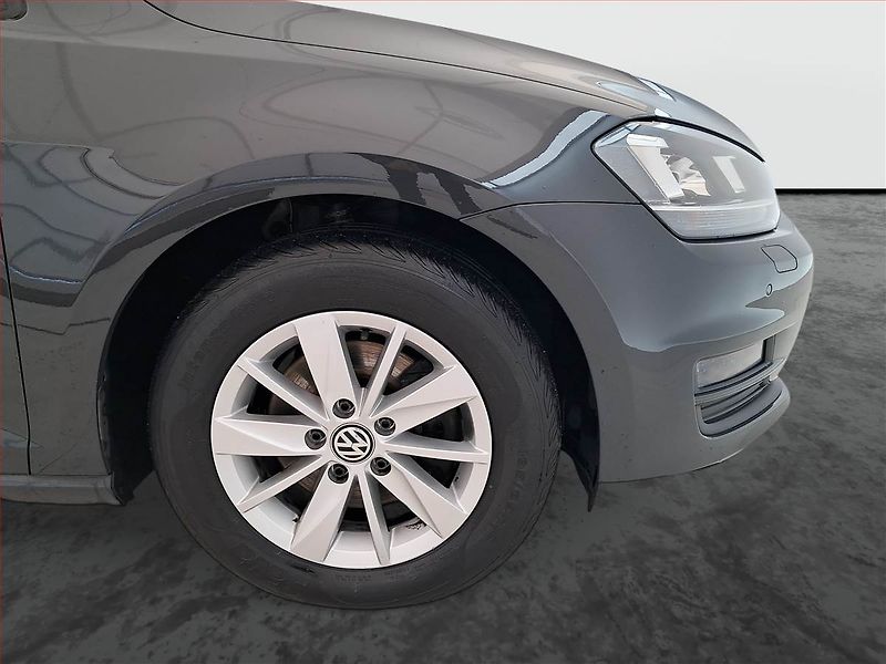 Volkswagen Golf (2017) 1.6 TDI, Serv.kniha, Xenony - fotka 15 z 19
