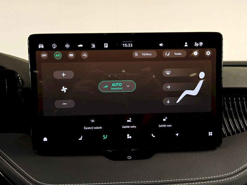 Škoda Superb (2025) 2.0 TDI 142 kW DSG 4x4 Sportli - fotka 17 z 34