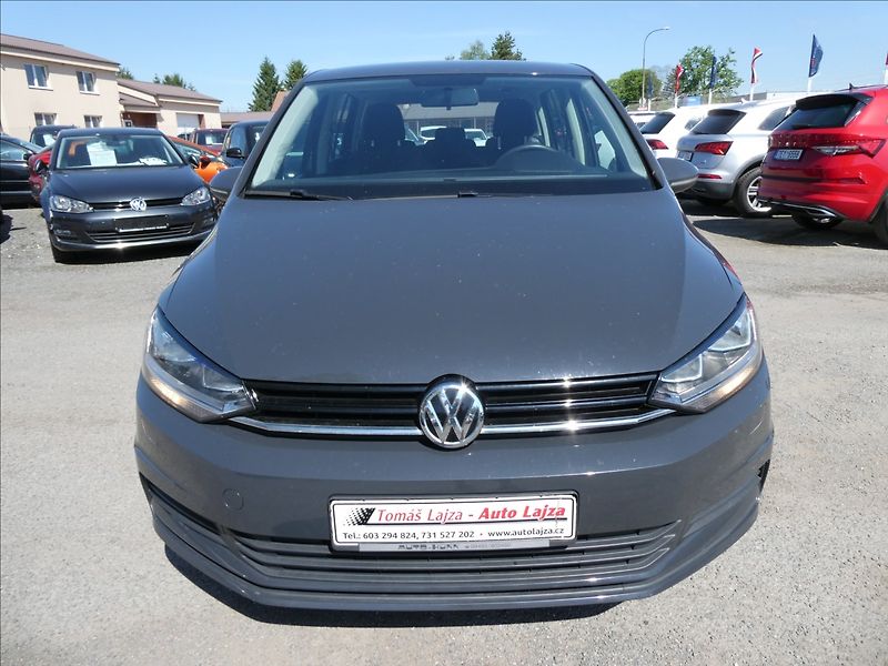 Volkswagen Touran 1,6 TDi DSG 7.míst,1maj.,závěs - fotka 2 z 35