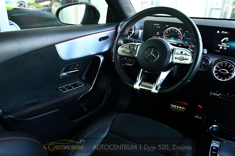 Mercedes-Benz Třídy A A 35 AMG 4MATIC AERO - fotka 21 z 55