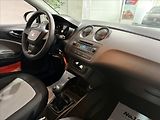 Seat Ibiza 1,6   TDI 66KW STK 02/28 ALU - náhled 10