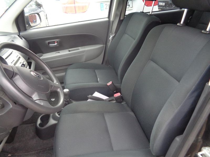 Subaru Justy 1,0 - fotka 12 z 12