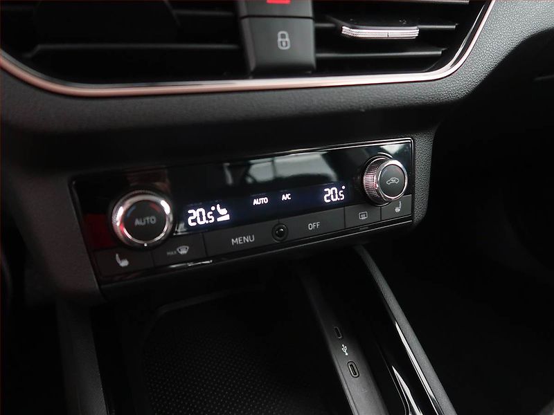Škoda Kamiq (2020) Style 1.5 TSI - fotka 18 z 18