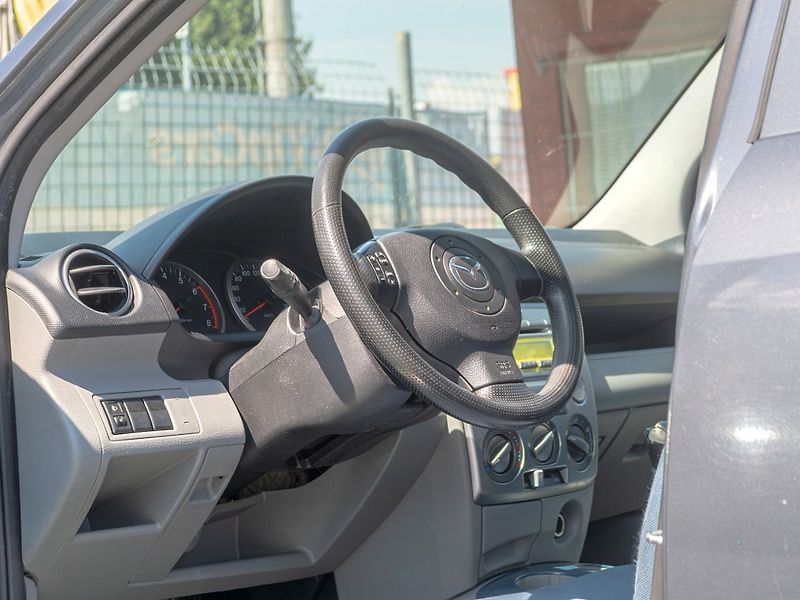 Mazda 2 (2005) 1.25i 55KW – KLIMA - fotka 10 z 30