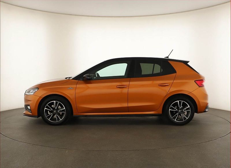 Škoda Fabia (2025) 1.0 TSI, MONTE CARLO, AUTOMAT - fotka 3 z 14