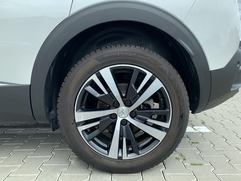 Peugeot 3008 GT 1.5 BlueHDi 96kW AT8 - fotka 27 z 29