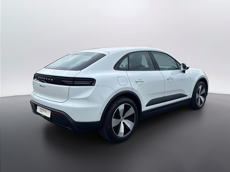 Porsche Macan 4 - fotka 5 z 30