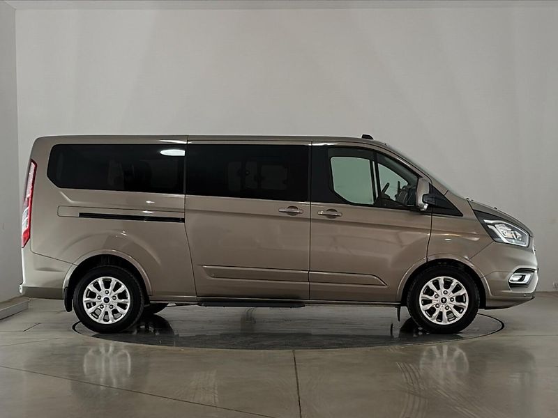 Ford Tourneo Custom TitaniumL2 - fotka 16 z 27