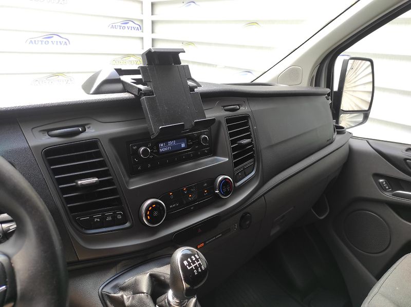 Ford Transit Custom 2.0EcoBlue mHev, L2, 6 míst,TZ - fotka 15 z 42