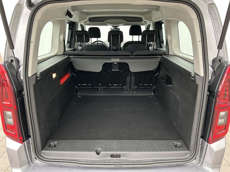 Opel Combo 1.2 Turbo Life L2H1 - fotka 32 z 32