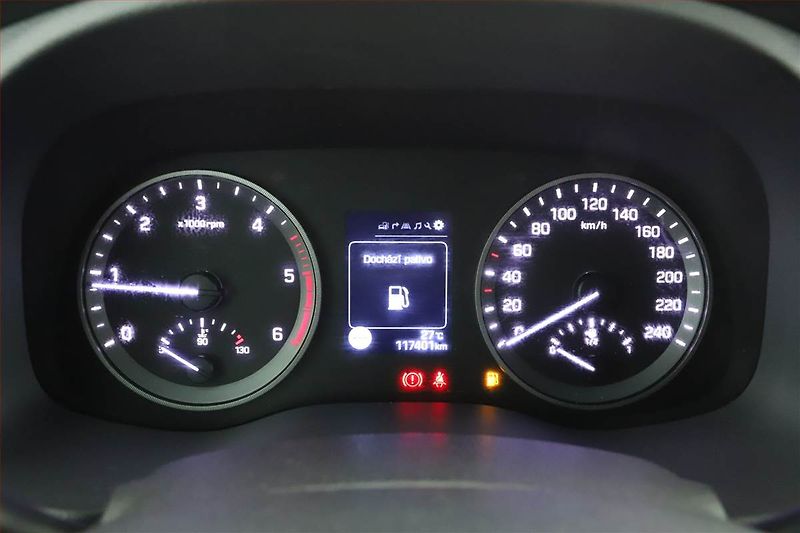 Hyundai Tucson (2017) 1.7 CRDi, Navi, Tempomat - fotka 8 z 15