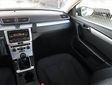Volkswagen Passat (2012) 1.6 TDI, Tempomat - náhled 8