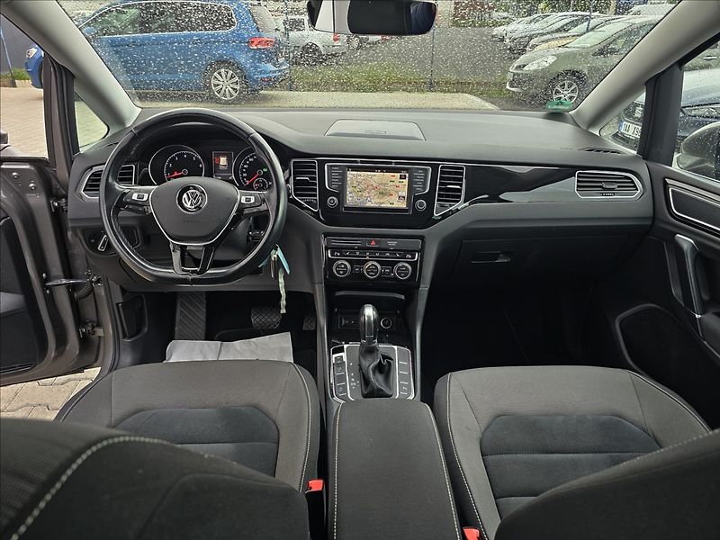 Volkswagen Golf Sportsvan 1,4TSi 110KW R-Line NAVI - fotka 26 z 47