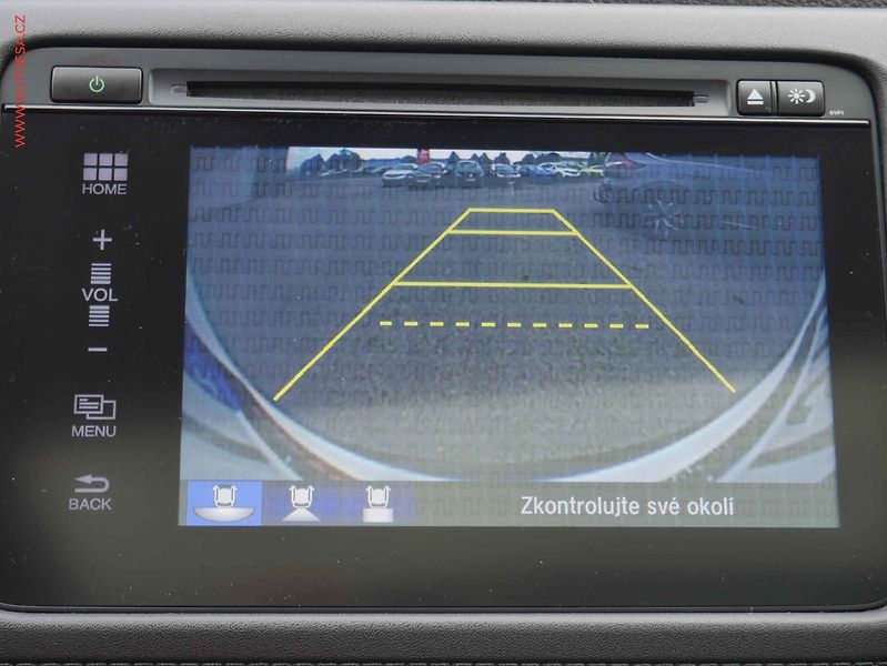 Honda HR-V (2017) 1.5i-VTEC CVT, 2.maj,ČR - fotka 12 z 20