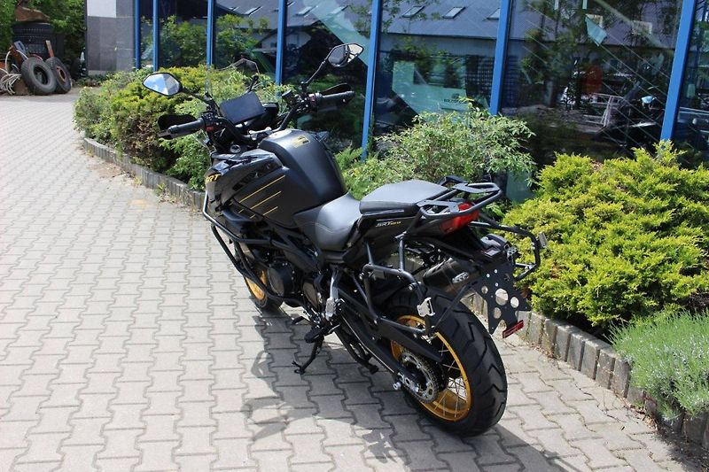 QJ Motor (2026) SRT 900 SX 2026 VČ 3  KUFRŮ SK - fotka 6 z 10