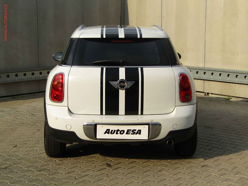Mini Countryman (2014) 1.6i, AC, park.čidla - fotka 5 z 15