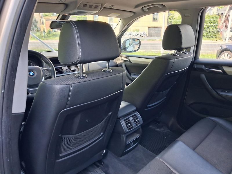 BMW X3 (2012) 2,0D XDRIVE ČR SERVISKA 2xKOLA - fotka 11 z 38