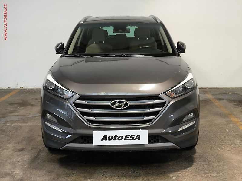 Hyundai Tucson (2016) 1.7 CRDi, ČR, Navi, kamera - fotka 2 z 17
