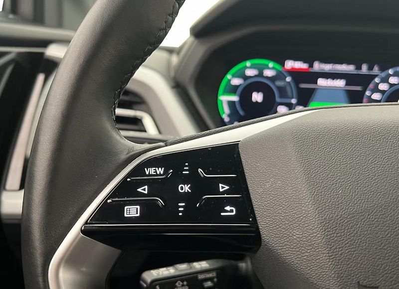 Audi Q4 50 e-tron Q Kamera Matrix - fotka 20 z 31