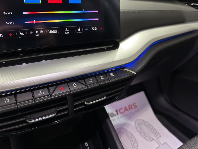 Škoda Octavia 1,5   TSI DSG 110KW CLEVER TOP - fotka 21 z 41