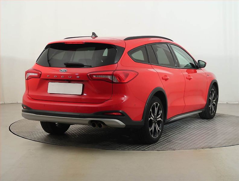 Ford Focus (2020) Edition 1.5 EcoBoost, Automat - fotka 5 z 18