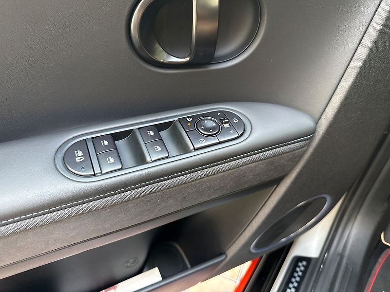 Hyundai Ioniq 5 N Everyday 84 kWh - fotka 36 z 42