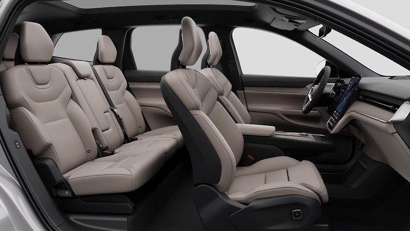 Volvo EX90 (2026) TWIN MOTOR AWD ULTRA 7míst - fotka 3 z 11