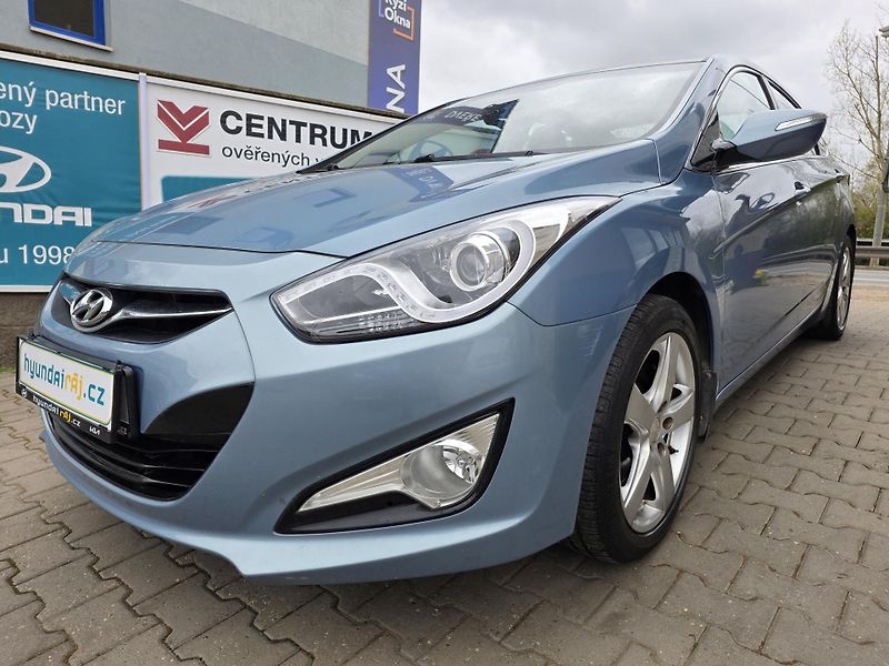 Hyundai i40 1.7-NÍZKÉ KM-AUT.KLIMA-ALU - fotka 6 z 19