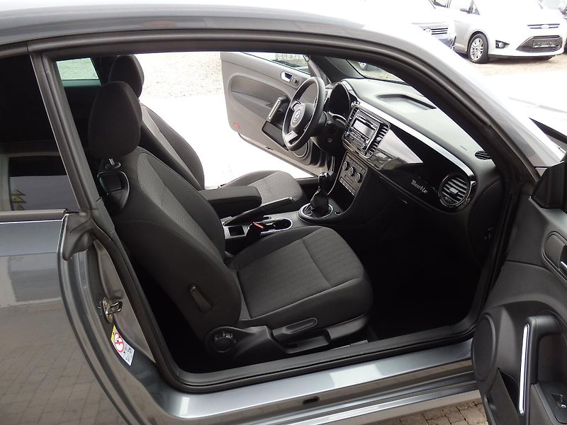 Volkswagen Beetle 1.2 TSI 77 kW DIGI. KLIMA, ASR - fotka 9 z 14