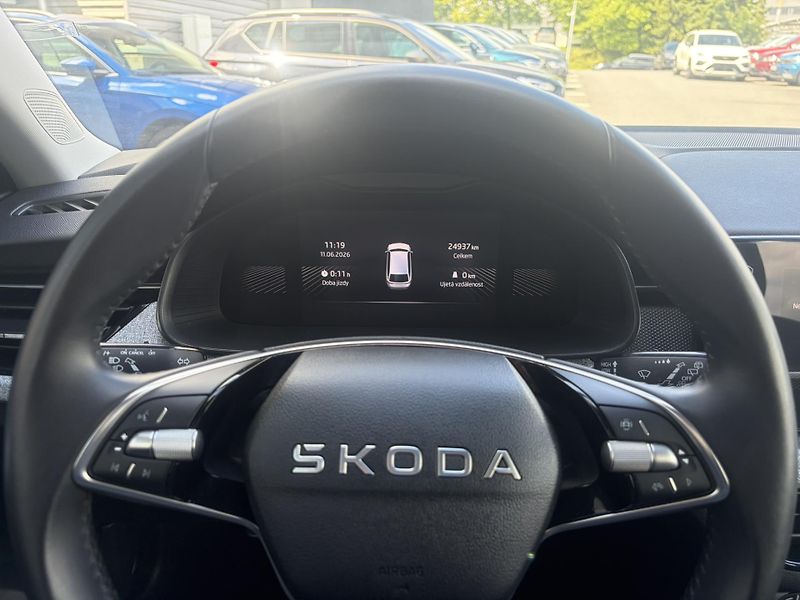 Škoda Scala 1.0TSi Selection 85kW - fotka 21 z 22