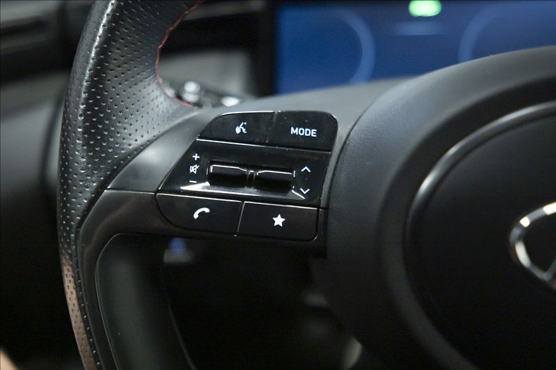 Hyundai Tucson 1,6 T-GDI N-LINE NAVI KAMERA - fotka 35 z 47